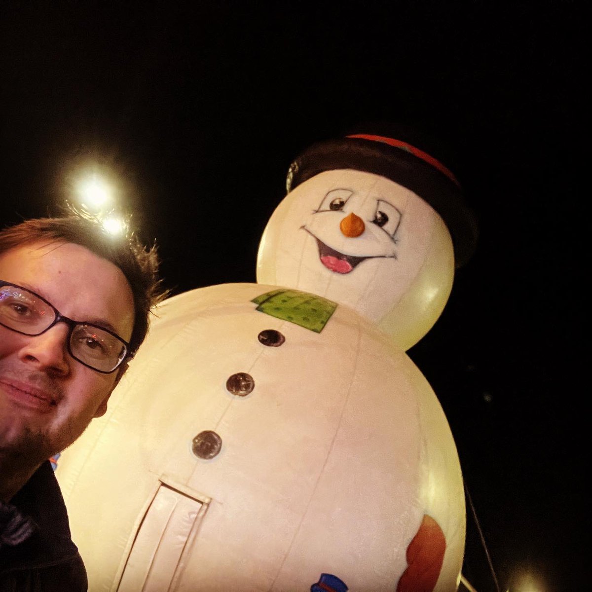1leekane's tweet photo. Nobody does #Christmas lights switch on better than #Ballymoney! What an amazing night for the town. Great to see it absolutely packed with families enjoying the festivities. Huge well done and thanks to everyone involved. No wonder we’re @retail_ni High Street of the Year ❤️ https://t.co/mrBa7SUYSg