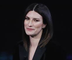 Brutalismo el discurso de  #LauraPausini Grandísima y muy divertida 👏👏👏👏👏