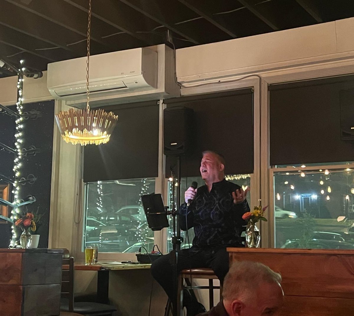 raydeebsings's tweet photo. Thank you all for a wonderful evening of music, amazing people, great food & drinks, and always great service at Kindred in Decatur! Hoping we can come back again soon! Stay tuned!! #MedicineMusicTravel #SingingDoctor #lovinglife https://t.co/aMJdnGYmrY