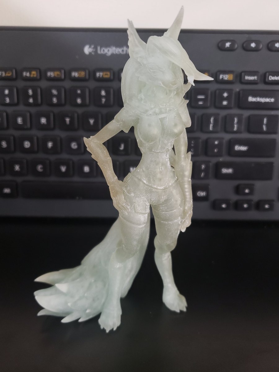 darknimesis's tweet photo. First real print on emake galaxy1. A little paint and loona be lookin good. https://t.co/rjL4qSZ7Ce