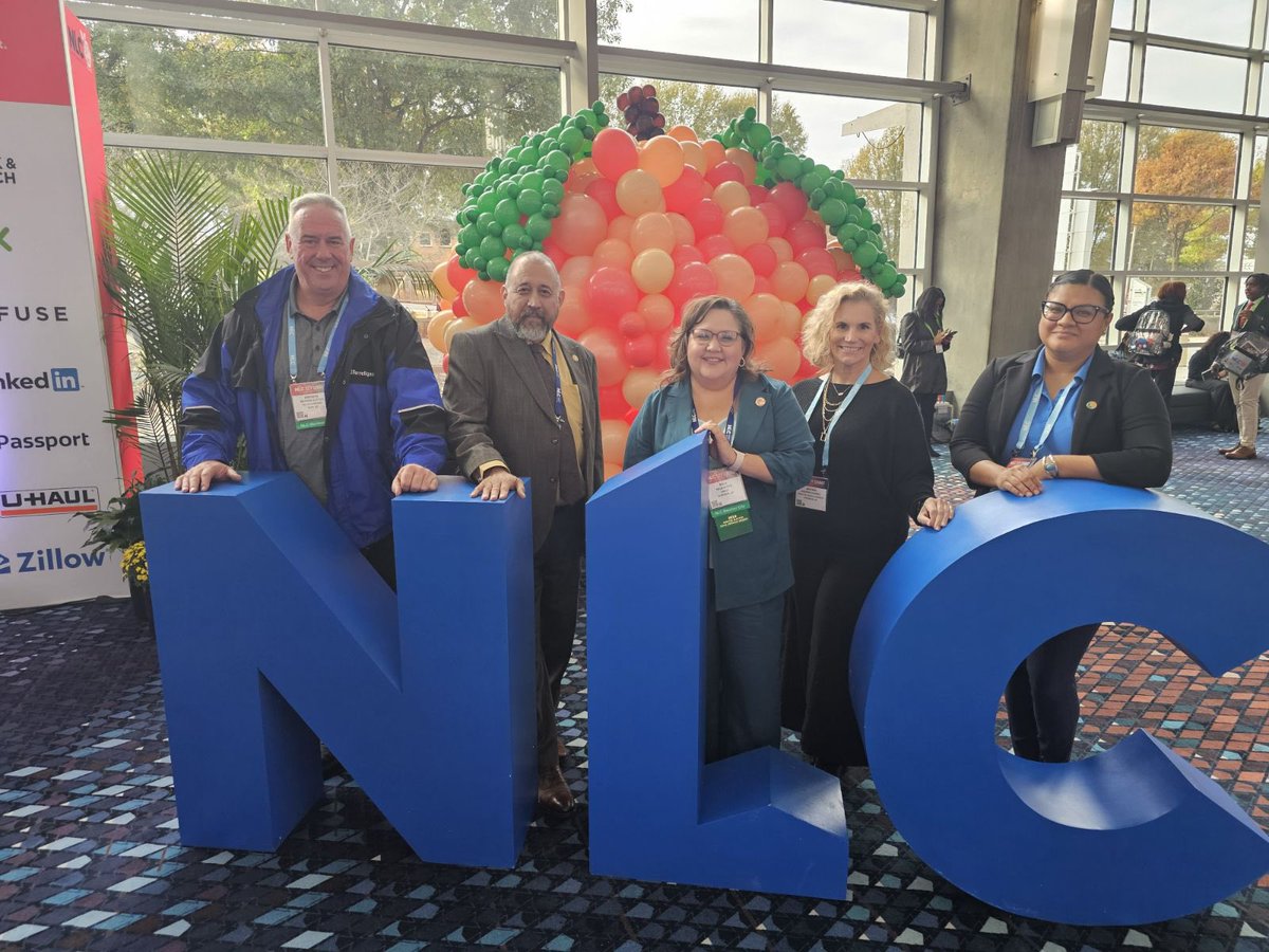 <a href="/CityofEloy/">City of Eloy</a> &amp; Town of Superior representing at <a href="/leagueofcities/">National League of Cities</a> City Summit~sending some love back to our friends in Pinal County!#citysummit2023