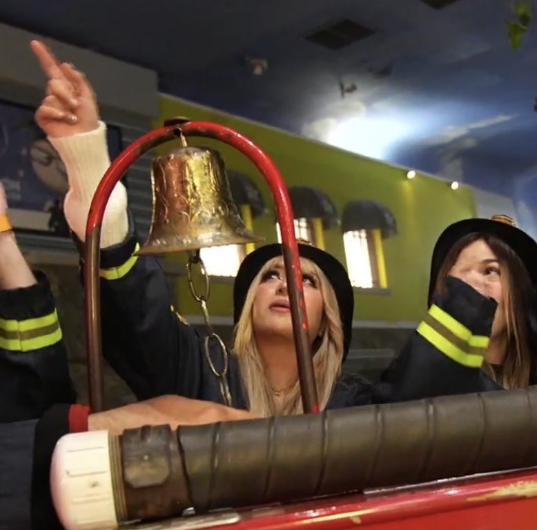 💭 (@ariversthinker) on Twitter photo 