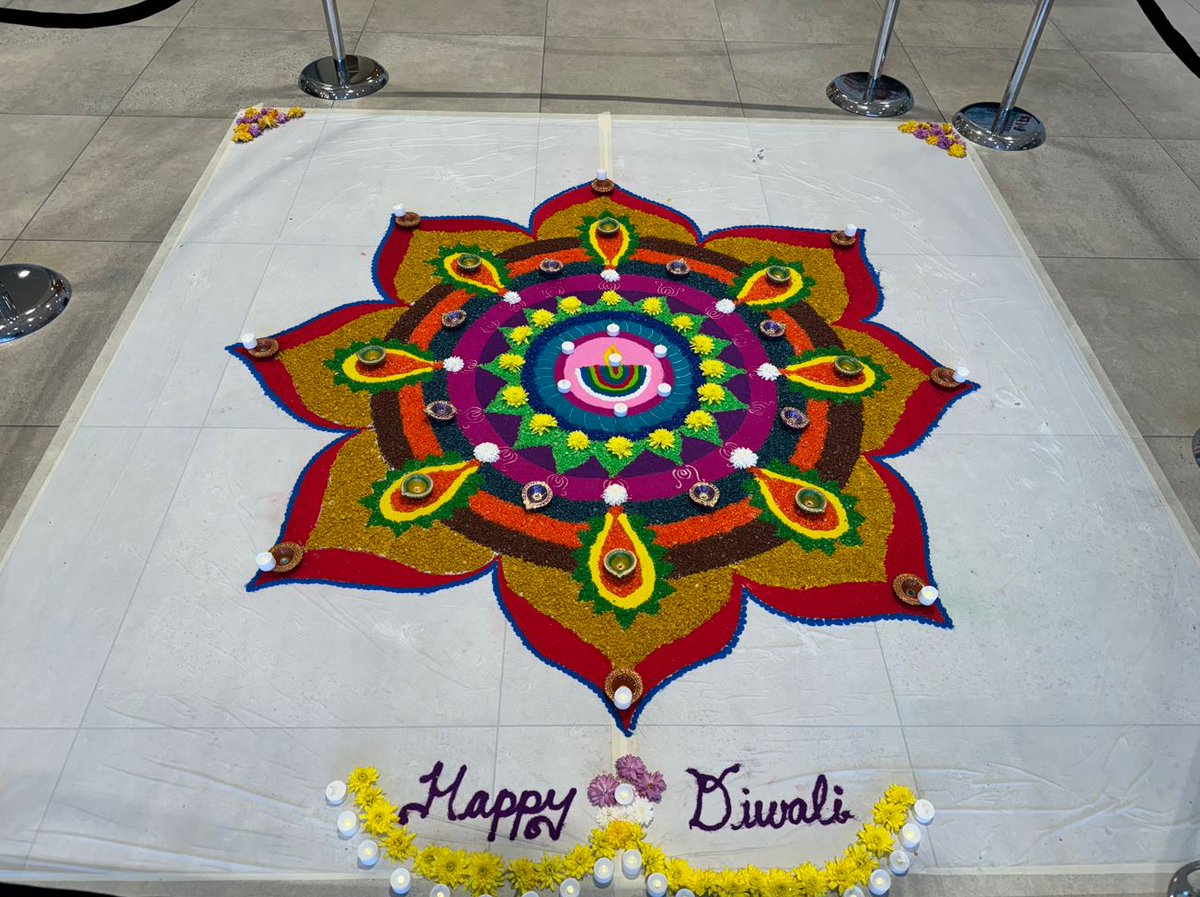 Happy Diwali, <a href="/HPE/">HPE</a>! Amazing celebration in San Jose today. Walking into the building, this lovely rangoli instantly brought blessings and a reminder that Diwali is about achieving knowledge over ignorance. Here’s to that and to celebrating light over darkness. I love our culture.