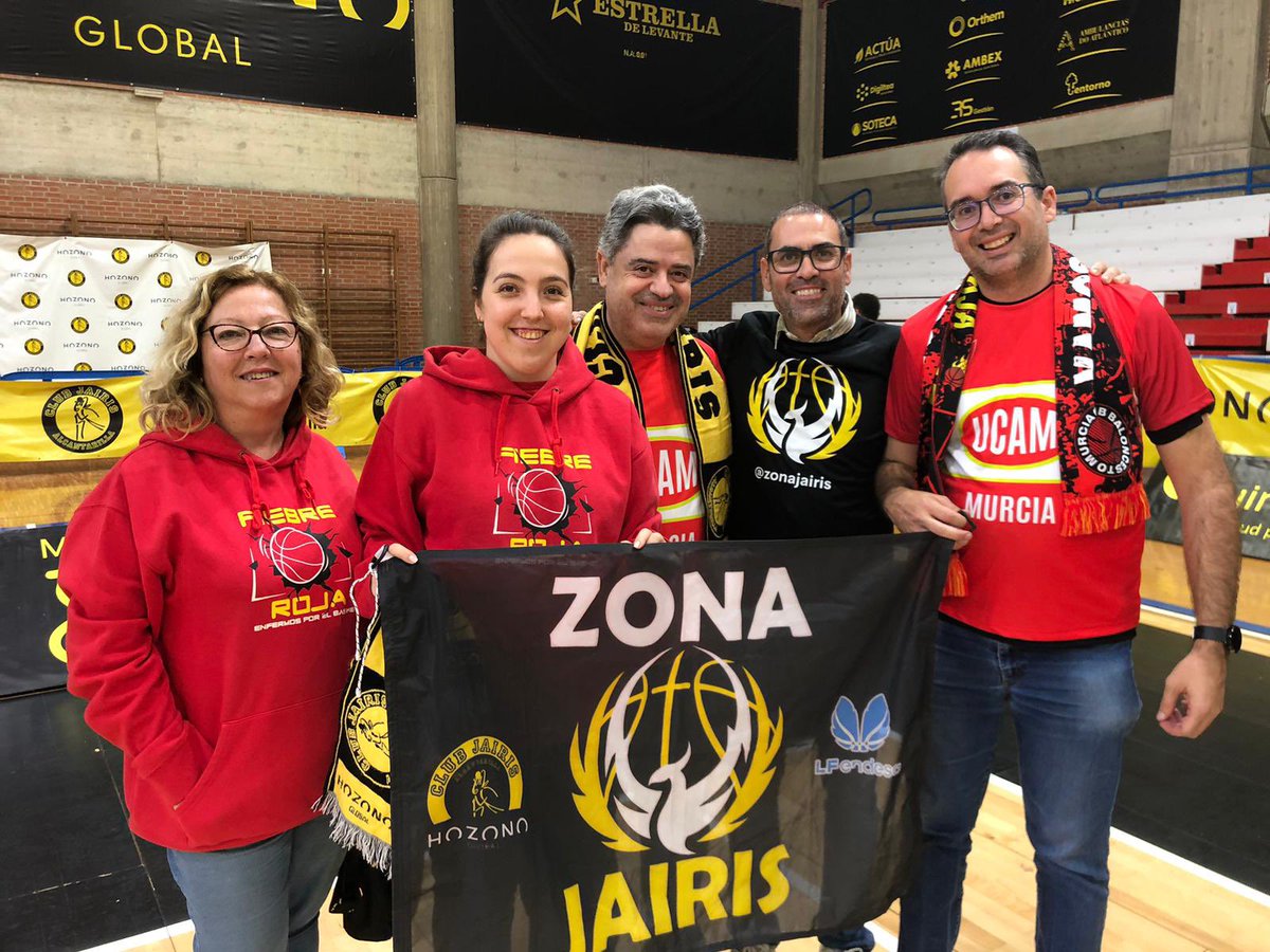 GradaSR27's tweet photo. Maravillosa noche con nuestros amigos de @CBJairis @zonajairis @Fiebre_Roja ‼️ A la próxima no se nos escapa la victoria!
#JuntosSomosMásFuertes https://t.co/U1r8PM143e