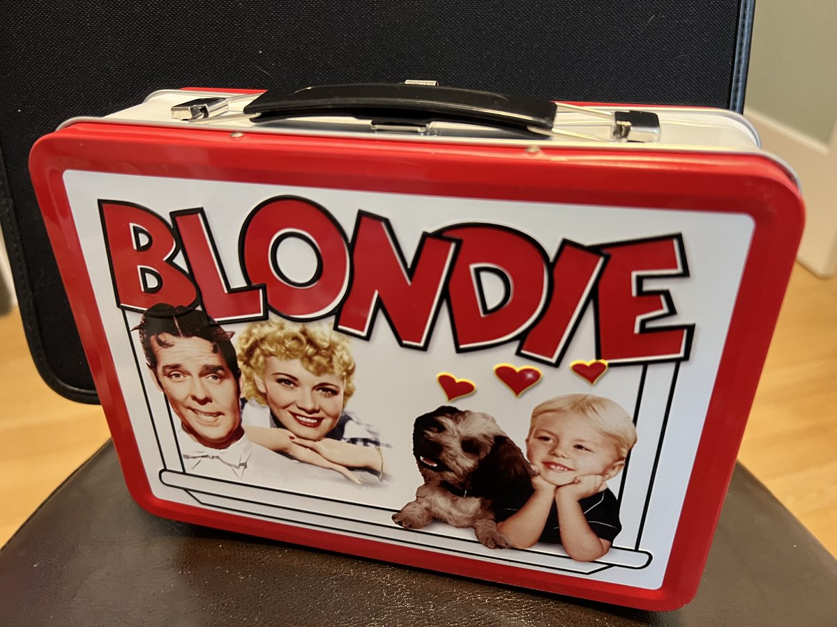 Gift Idea #VINTAGE Blondie Lunch Box #CollectibleTin Lunchbox Small Storage Container 2008 

#lunchbox #blondie #tintoys #toylunchbox #giftideas #holidaygifts #vintagetoys #collectibles #vintagegifts #ebayfinds 

ebay.com/itm/2664159203… #eBay via @eBay