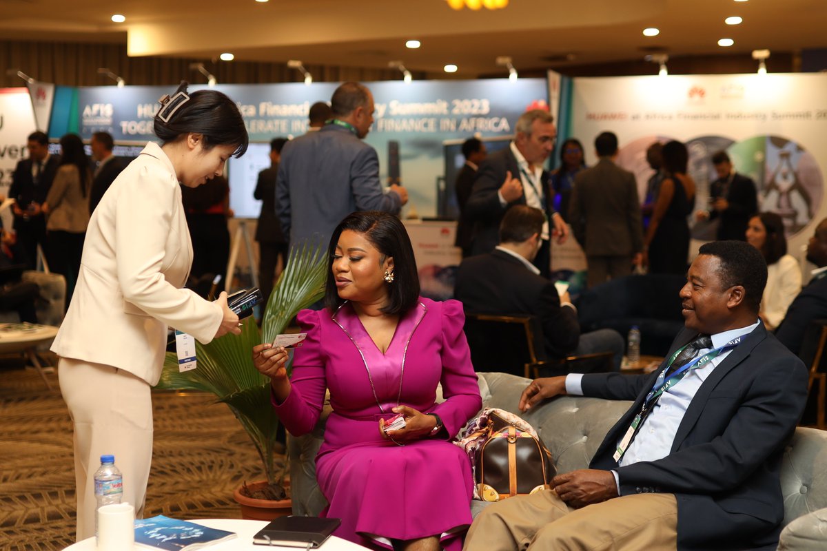 Un plaisir et un honneur d'avoir assisté à la cérémonie de la 3ème édition du Sommet sur l'industrie financière africaine (AFIS) à l’Hôtel du 2 Février ce 15 et 16 Novembre 2023 avec des personnalités venues du Togo et d’ailleurs. Une occasion de rencontrer des  partenaires.