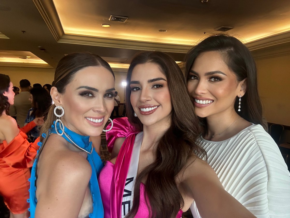 melissaflores_g's tweet photo. Bellezas😍 @jackybrv @andreameza https://t.co/fMSoh10zJo
