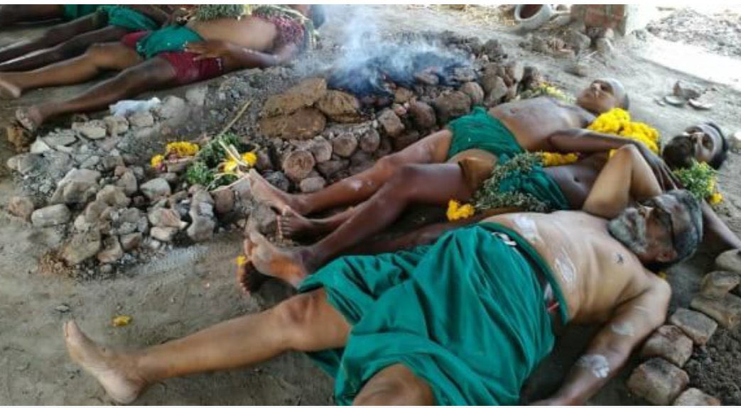 selvinnellai87's tweet image. எங்கிட்டு கெடக்கானோ…

 #விவசாயிக்கு_குண்டாஸ்
#சர்வாதிகாரி_ஸ்டாலின்