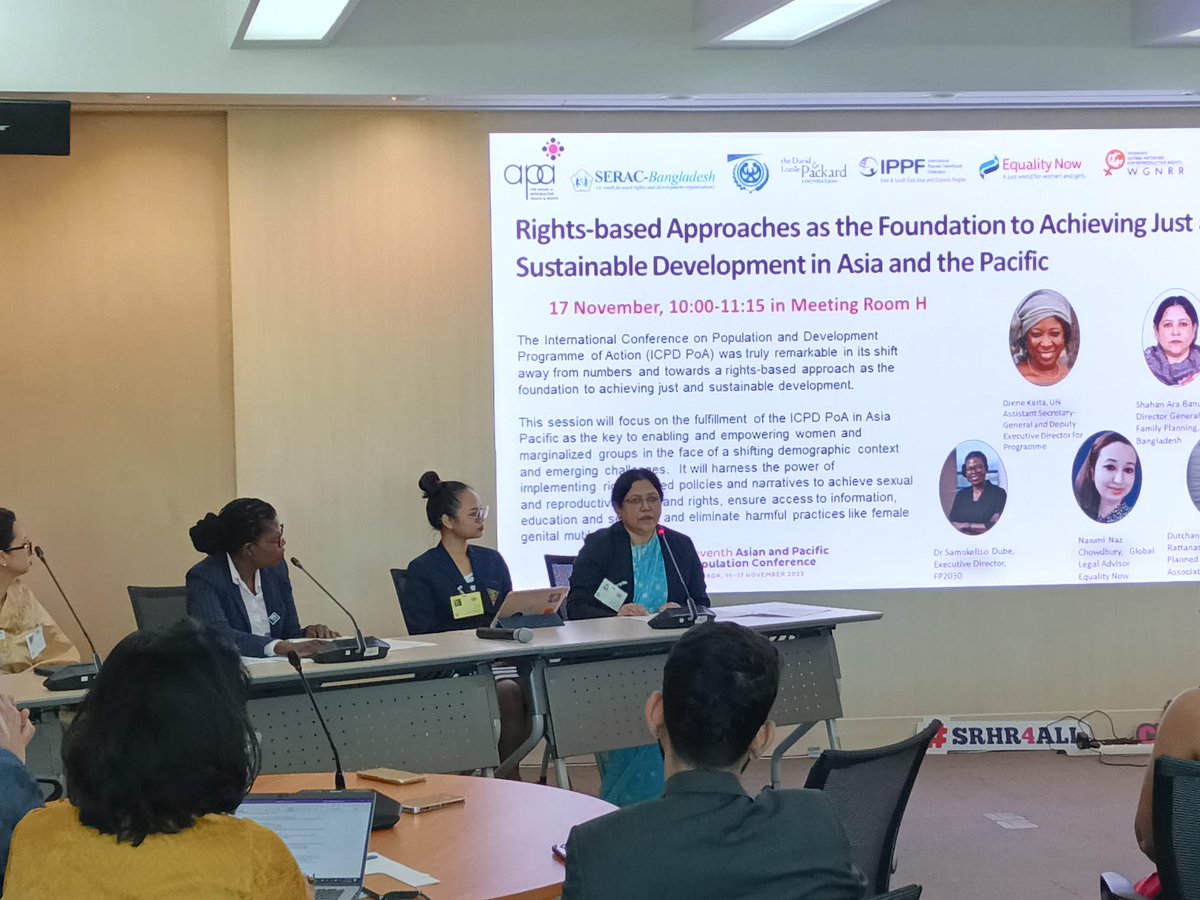 FP2030AP's tweet image. 🌟@DrSamukeliso speaks at an event at #APPC7. 
&quot;We stand united for a transformative future in Asia-Pacific. A future where #SRHR is a reality, not a dream. We&apos;re at a crossroads, facing challenges but filled with hope. Let&apos;s empower, educate  &amp;amp; break barriers for a better world&quot;