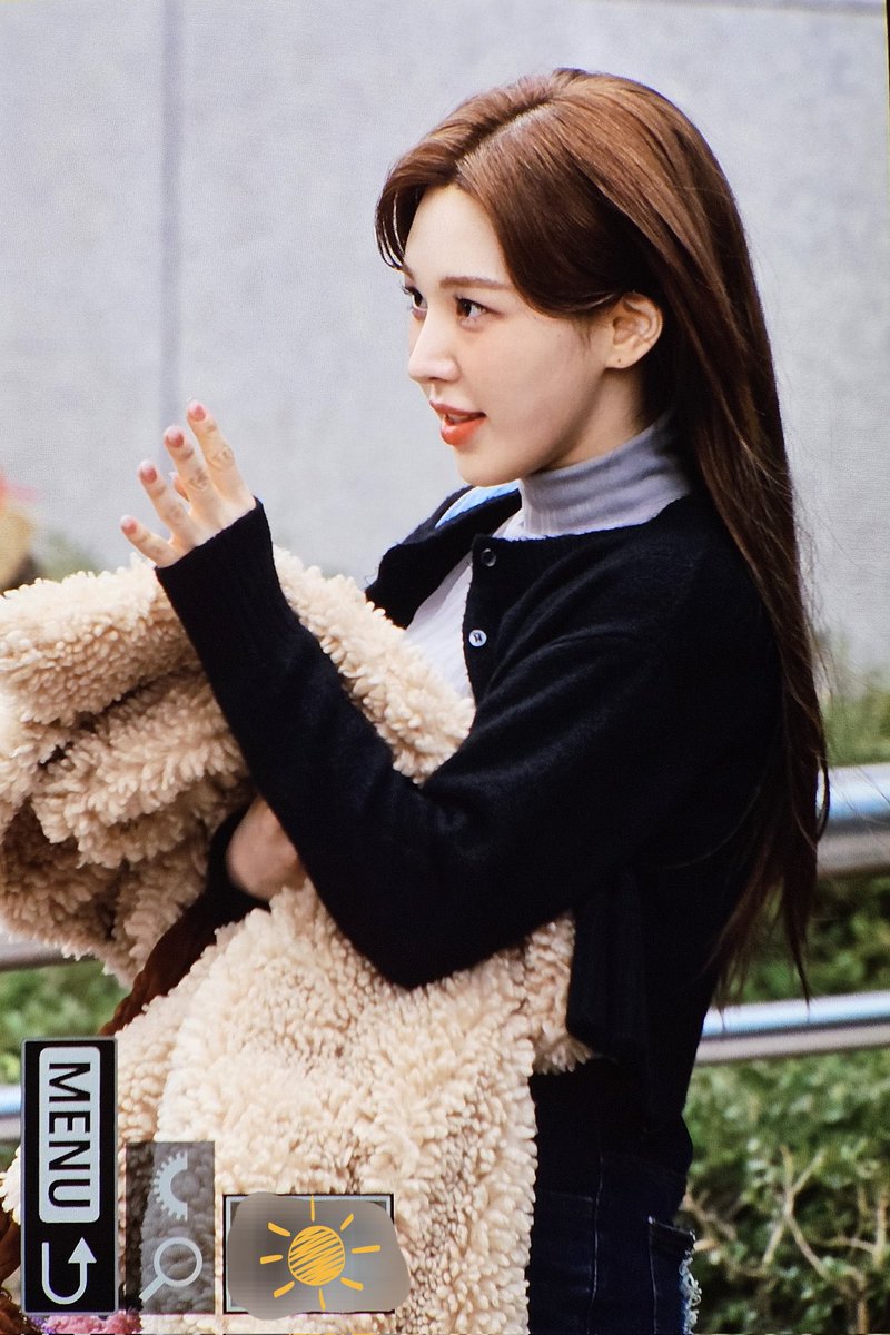 wendynesday221's tweet photo. 이게진짜라고? https://t.co/mjAUJtaidA
