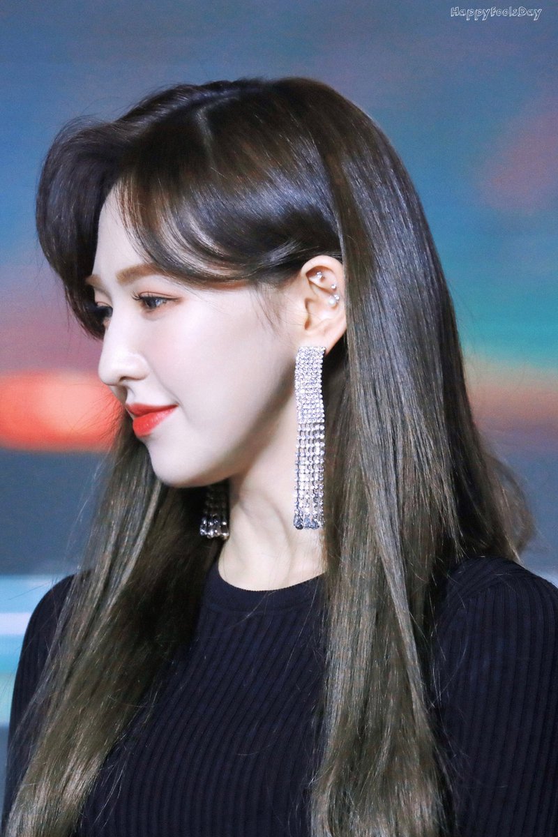 wendynesday221's tweet photo. 이게진짜라고? https://t.co/mjAUJtaidA