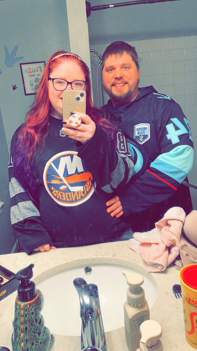 RedPenalty95's tweet photo. In enemy territory tonight . #newyorkislanders #islanders #nyislanders #kraken #isles let’s go islanders!!! https://t.co/VJqS7Z4FQz