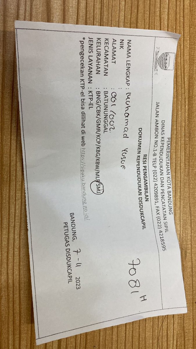 imjeniferr's tweet photo. HATI" YA GUYSSS DIA PENIPUUU!!!! SELAIN NIPU TIKET KONSER COLDPLAY, EMG NIH ORG JAHAT NIPU TEMEN"NYA JUGA, BAHKAN TETANGGANYA!! HATI" SM ORG INI. KALO ADA YANG LIAT KEBERADAAN DIA MUNGKIN BISAA KABARIN AKU DM AKU YAA.... #penipu #peniputiketcoldplay #tiketcoldplay #SCAMMER https://t.co/sf2gZHjiBc