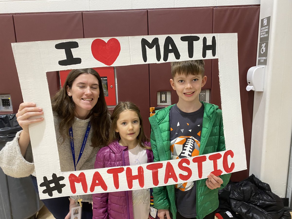 DanielleLegnard's tweet photo. We LOVE math! #mathtastic @BethelCTSuper @brookskristen1 https://t.co/gFNIe506wQ