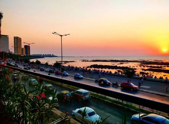 Kumar_Alexandre's tweet photo. #mumbaisunset #goodday https://t.co/xzPg6kWvWq