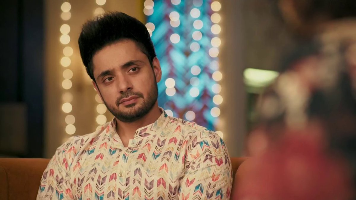 _reginaphalenge's tweet image. Congratulations @Aditidevsharma @adnan_abkhan on #kathaankahee completing 250 episodes tonight 🌟. U both have given ur heart &amp;amp; soul to Katha &amp;amp; Vian! Started watching coz of the intriguing promos but stuck on until the end for both of u ❤️

Og #KaViaan
#aditidevsharma
#adnankhan