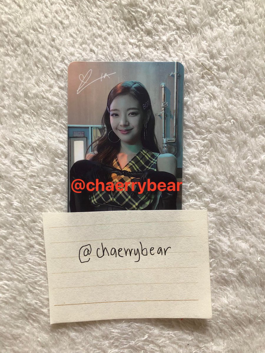 chaerrybear's tweet image. wts/lfb ph

ITZY It’z Me (Wannabe) Unsealed Album Complete Inclusions Me Ver. (Orange)

Pc: Lia &amp;amp; Lia Ryujin Unit
Cover Postcard: Group
POB: Paris et Itzy Photo Essay &amp;amp; Postcard Set

550php
ONHAND

mop: gcash/palawan
mod: sco/j&amp;amp;t/lbc
loc: visayas

dm for inquiries :)