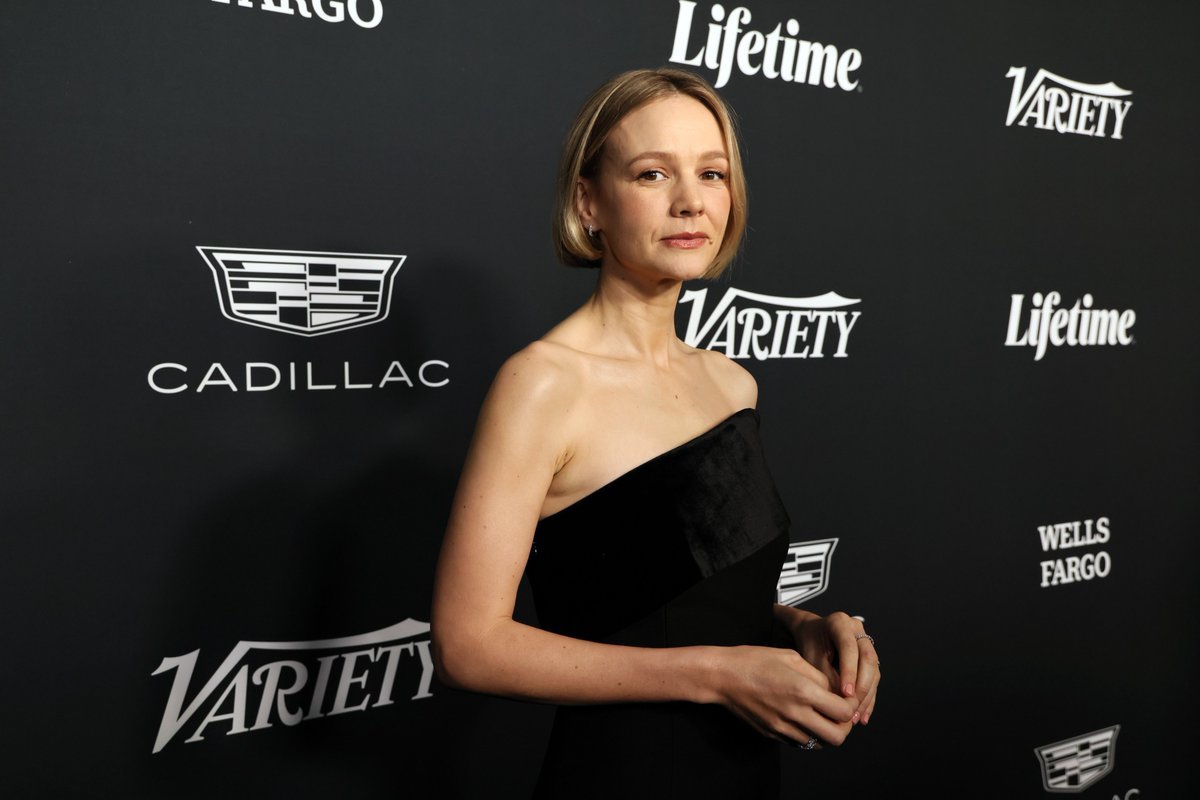 Variety's tweet image. Carey Mulligan shines on the carpet at Variety #PowerOfWomen sponsored by @Cadillac #BeIconic