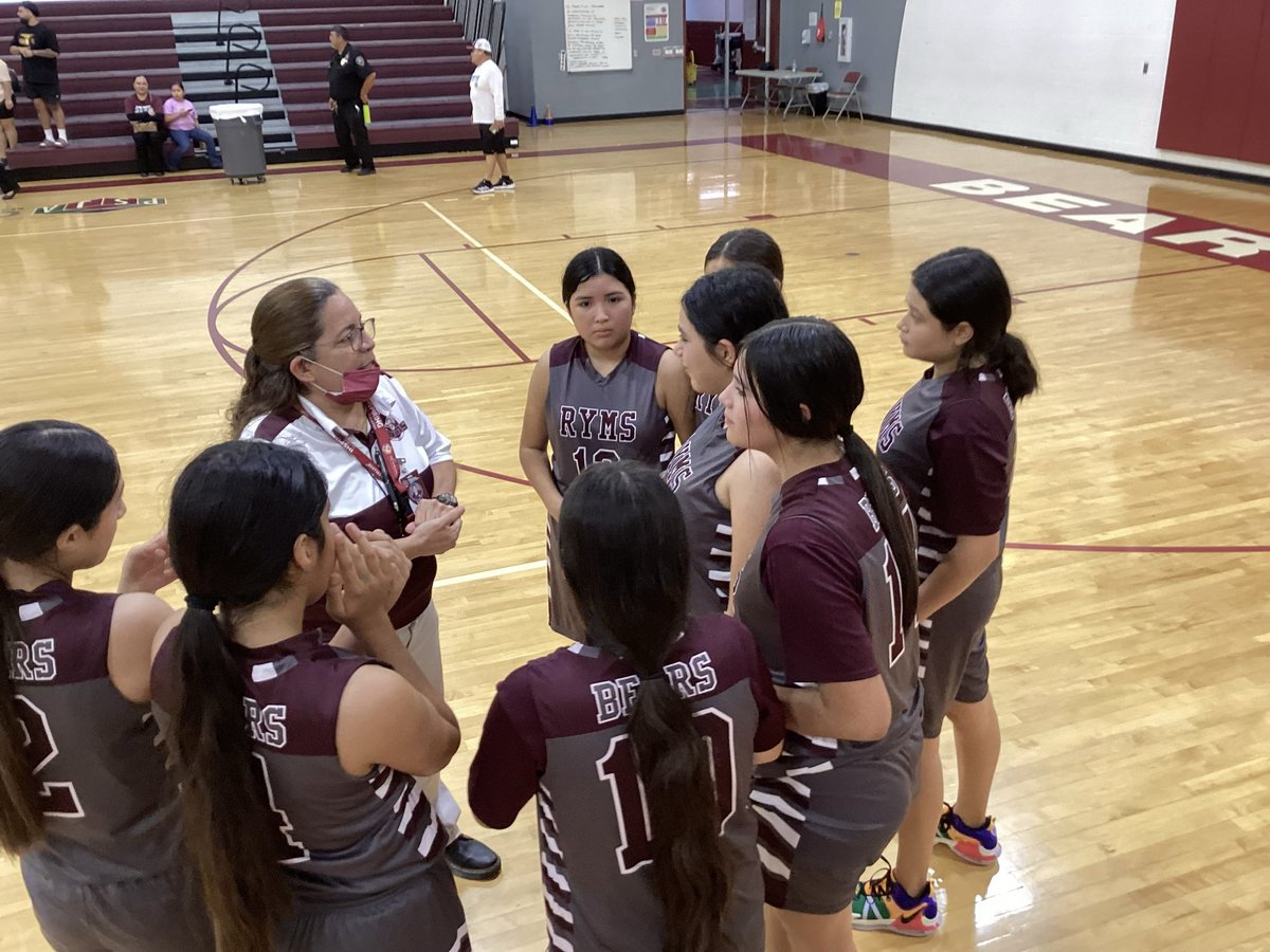 Raul Yzaguirre Middle School tweet media
