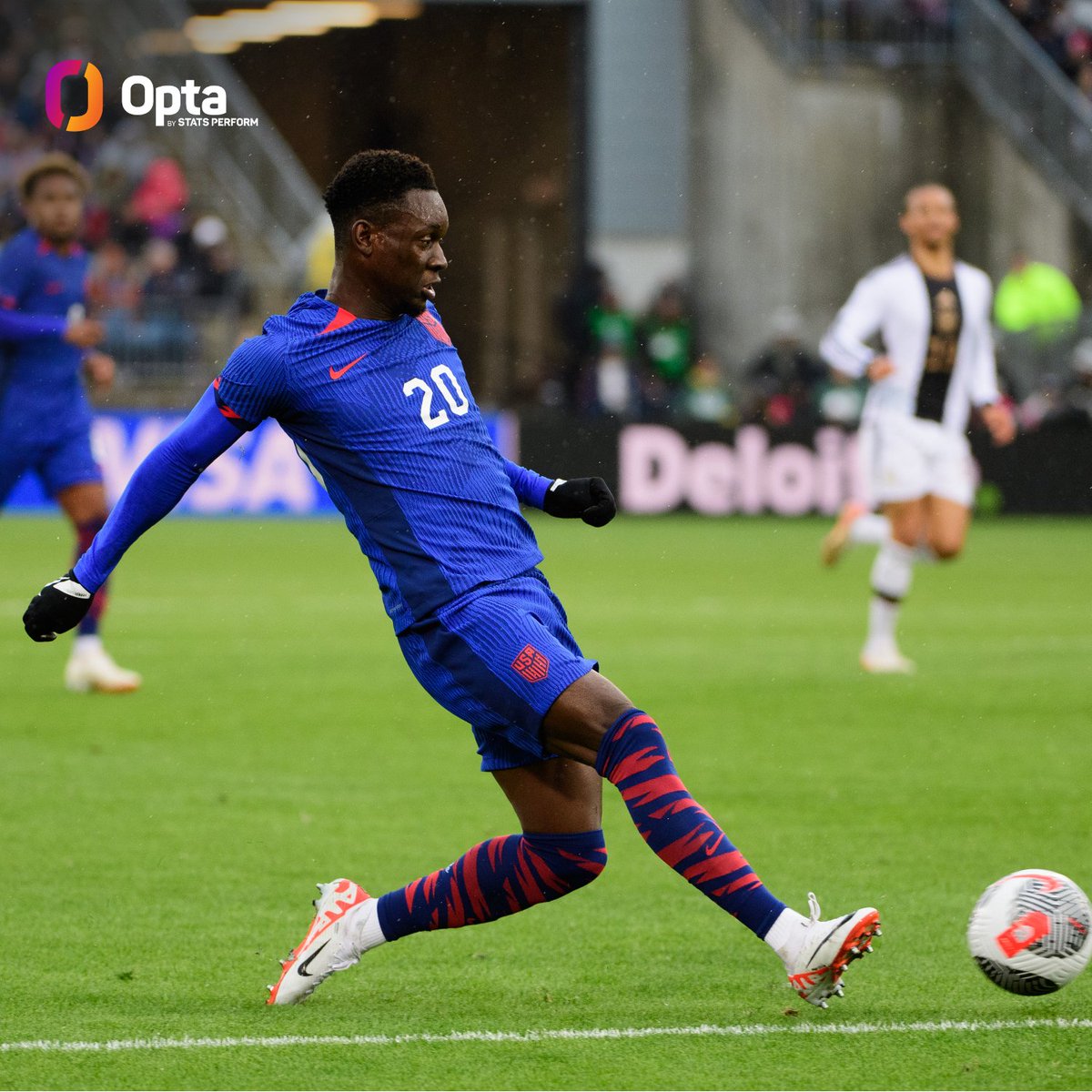 5 - Folarin Balogun has contributed to at least one goal in five of his first seven @USMNT appearances (3 goals, 2 assists), the third player since 2000 to do so along with Eddie Johnson and Brenden Aaronson. Involved.