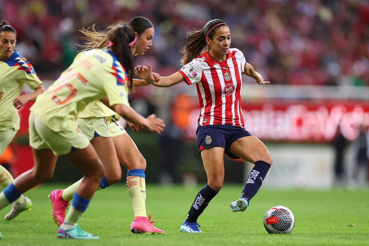 ChivasFemenil's tweet photo. Este equipo ha demostrado que sabe ser resiliente 👊
🇦🇹 ¡CON USTEDES HASTA EL FINAL, REBAÑO! 🇦🇹 https://t.co/Fn0xL3rPor