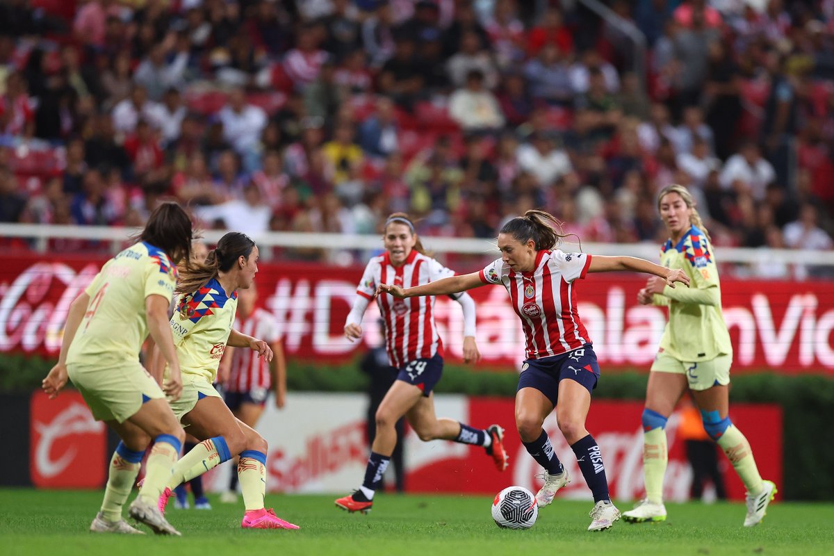 ChivasFemenil's tweet photo. Este equipo ha demostrado que sabe ser resiliente 👊
🇦🇹 ¡CON USTEDES HASTA EL FINAL, REBAÑO! 🇦🇹 https://t.co/Fn0xL3rPor