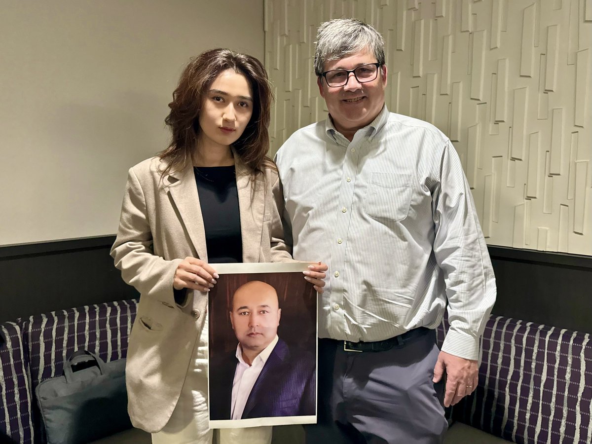 Honored to meet with State Department's China Coordinator Mark Lambert in San Francisco, discussing challenges faced by our Uyghur, Tibetan, and Hong Konger coalition. United, we stand a few blocks from Xi's meeting, firmly together in our collective pursuit for human rights.