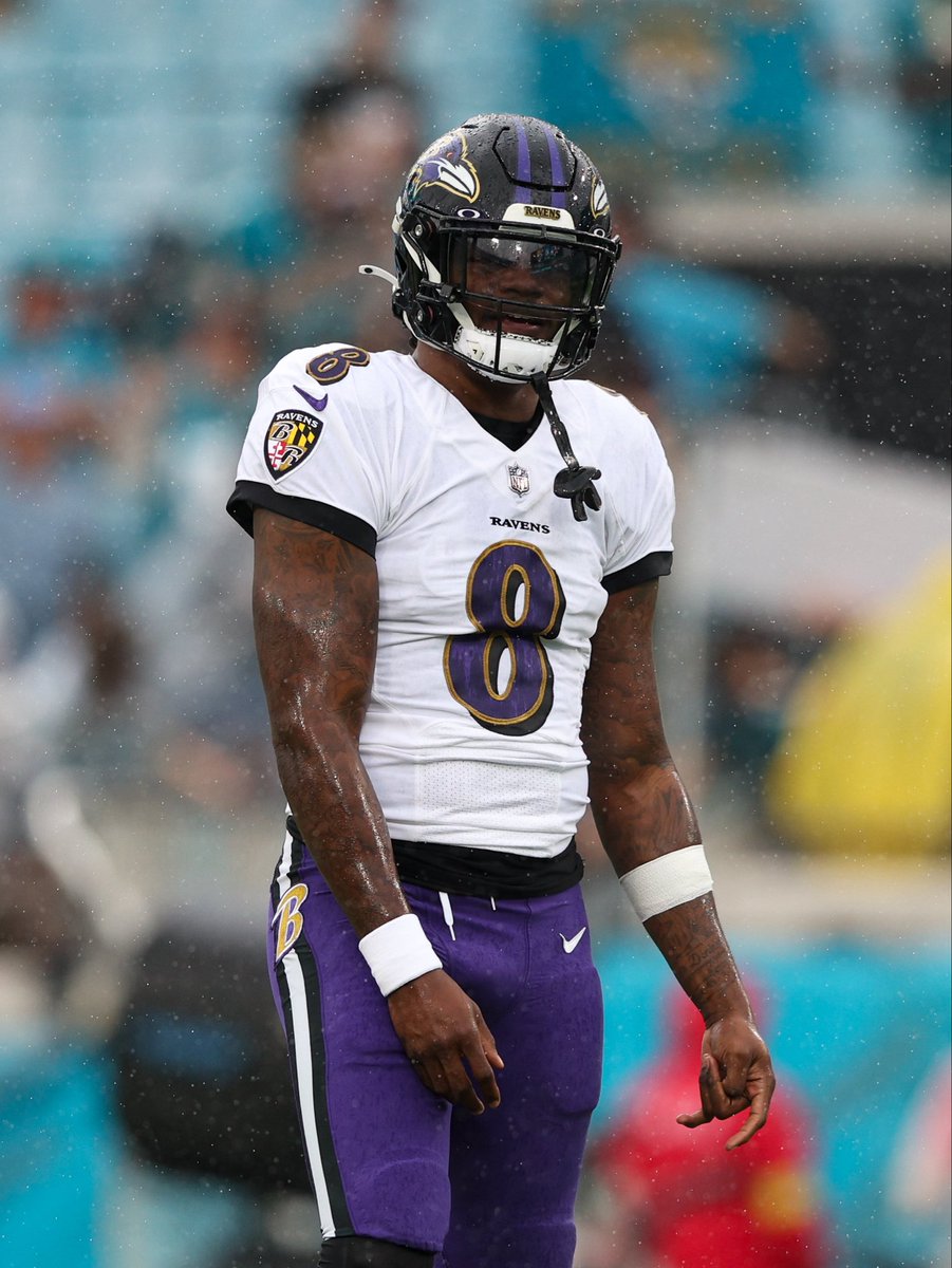 NotLikeLuka's tweet photo. The team                                        The owner https://t.co/FqwrWxVBpe