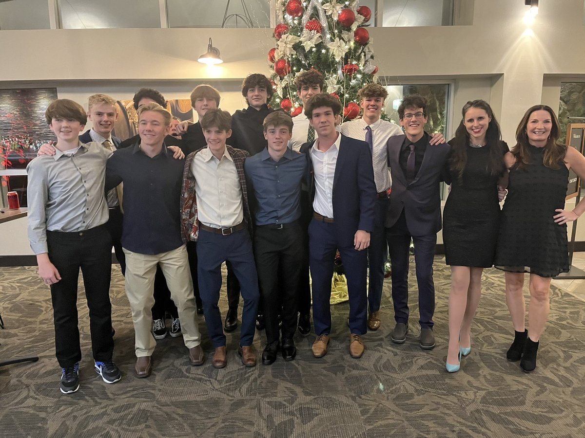 JessicaKropac's tweet photo. ELC does semi. The senior boys clean up great! This counts as date night, right? https://t.co/6s1sxPAFz7