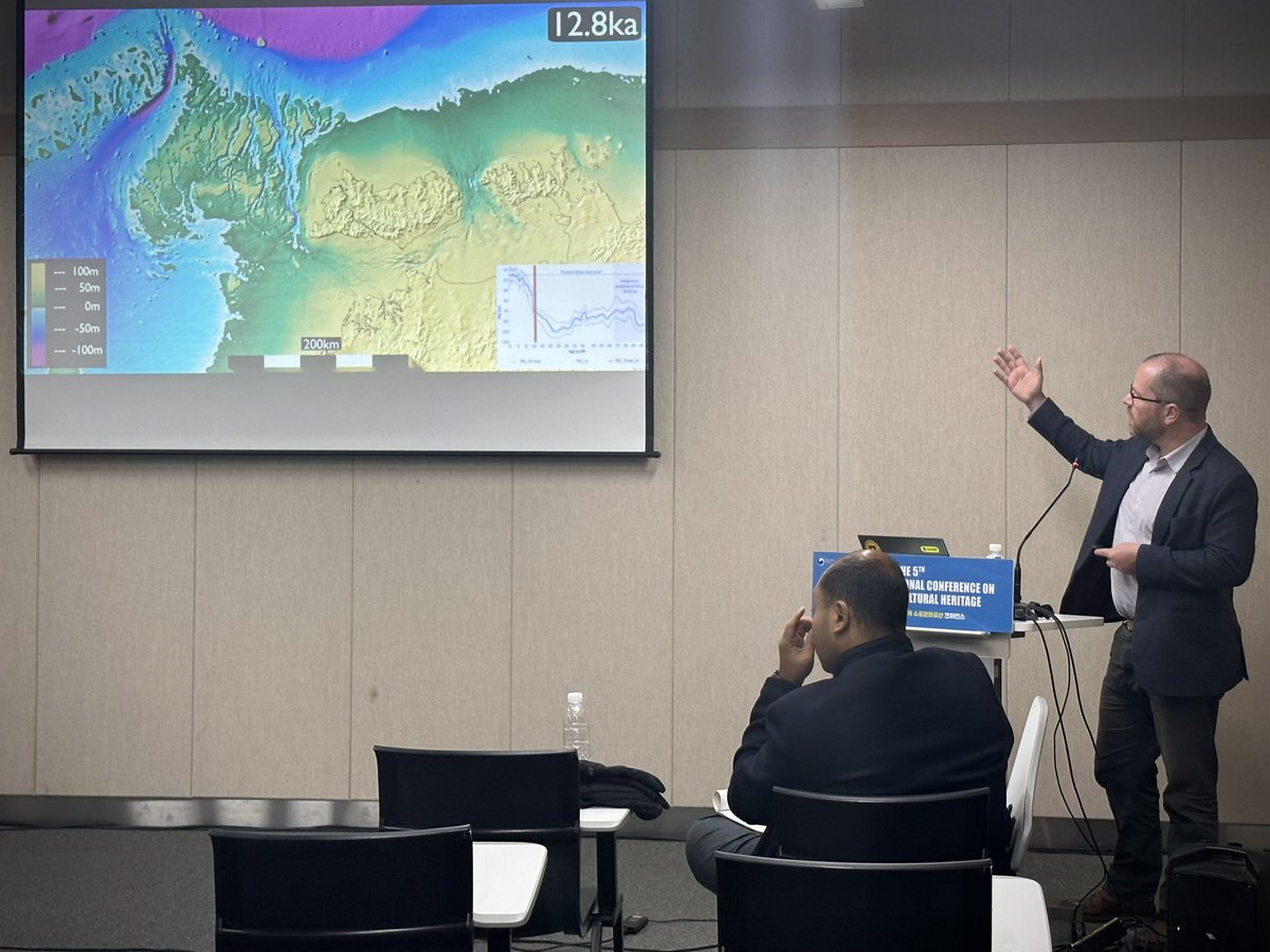FlindersMAP's tweet photo. Dr John McCarthy presents his @arc_gov_au funded DECRA work on the exploration and interpretation of Sea Country and deep time. https://t.co/50M1zLha9e