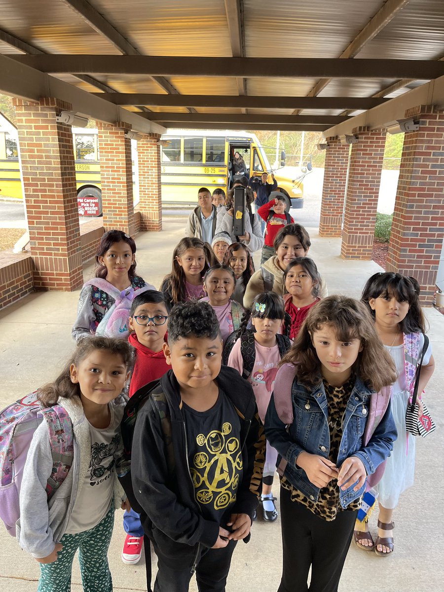 BrightonJEFCOED's tweet photo. Mr. Collins’ bus riders were on time for school! It’s important that parents get kids to the bus stop on time and that the bus drivers get students to school safe and on time! #OnTimeEveryTime #attendancematters #instructionaltime #morningwork #intervention @JEFCOED 🚌💨 https://t.co/2cSlqhhOf2