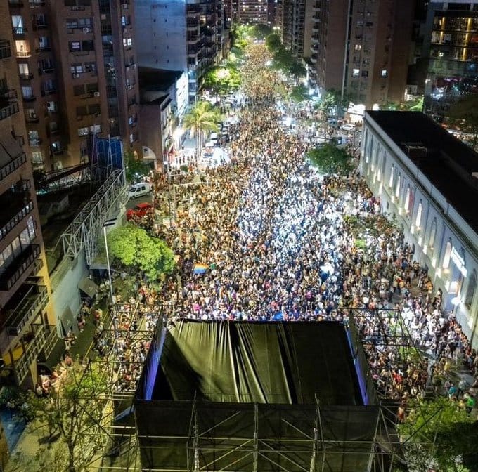 Carolina Moine tweet media