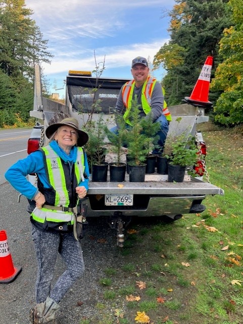 Have you subscribed to HAT's newsletter yet?

Sign up for The Fern here: hat.bc.ca/fern 🌿

To get involved with the Friends of Havenwood Park (pictured), email volunteers@hat.bc.ca