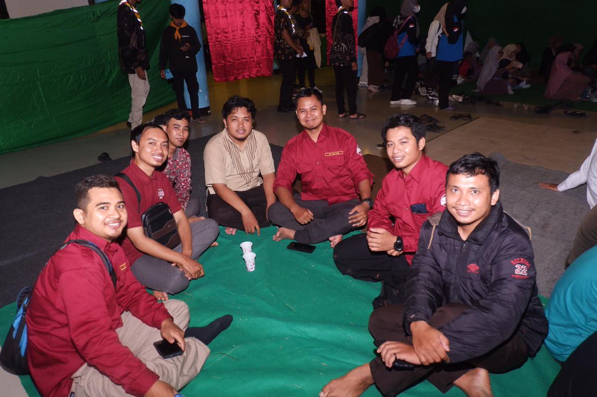 Scouter Mataram.
Bukti komitmen dengan apa yang pernah di ucapkan dalam lisan pada 1 Dekade lalu. 
#ScouterMataram
#Scout #Pramuka
#PramukaUINMataram