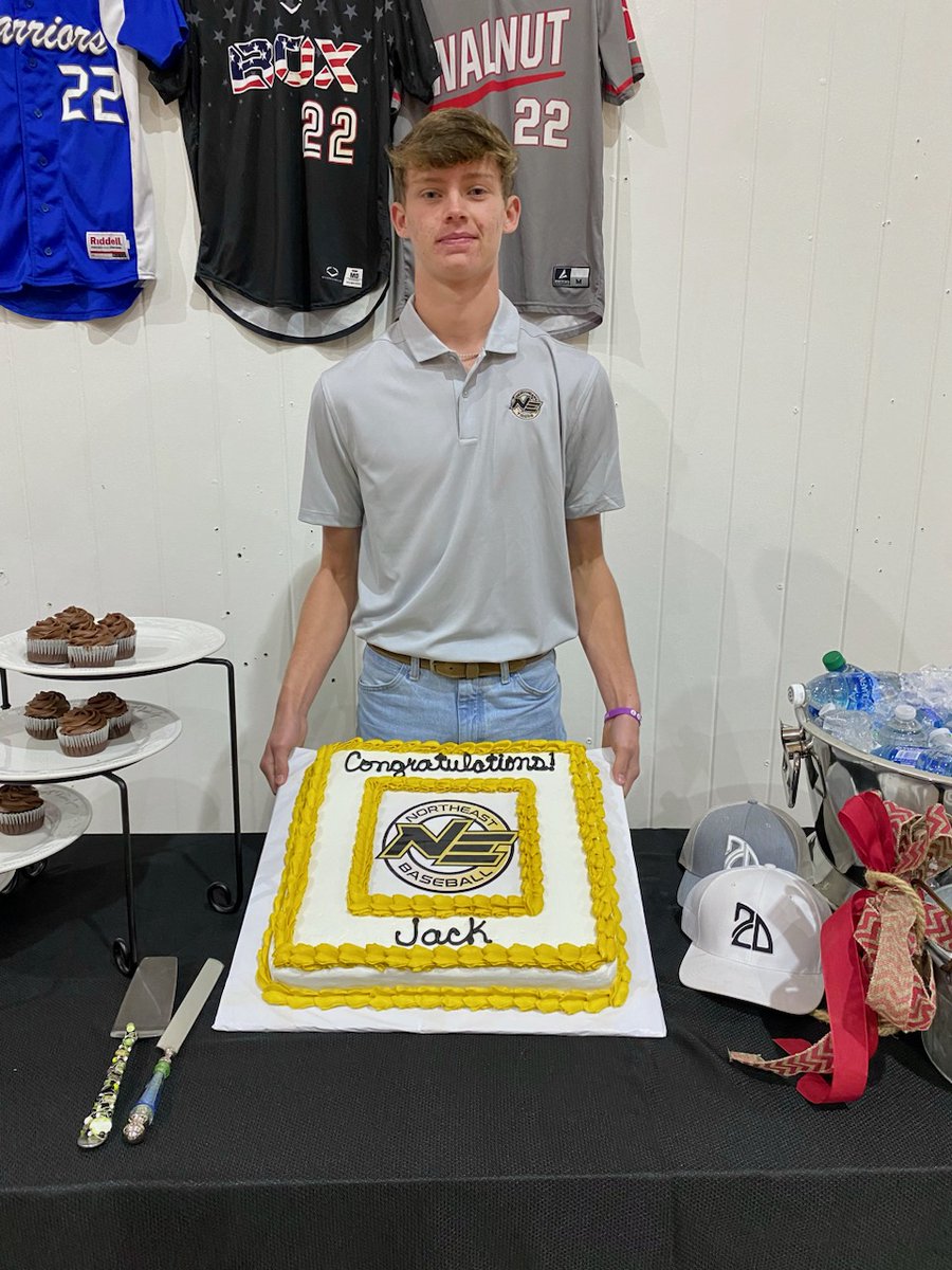 BoxBoysScout's tweet image. Congratulations to @jack_leak22 on making it officially official as a @NEMCCBASEBALL. Great day showing our support towards a great person. Only the beginning for this Tiger!!! @BattersBox #RepTheBox
