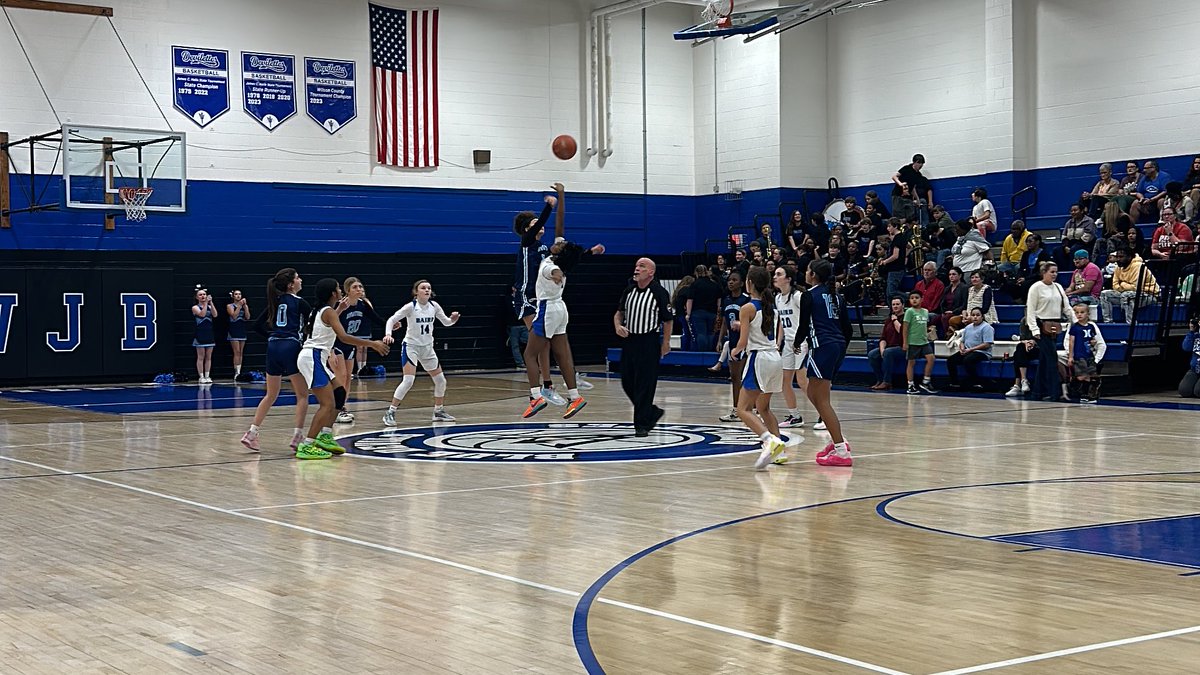 WJB Girls Varsity topping off against Winfree Bryant 🏀‼️
@WJBbluedevils