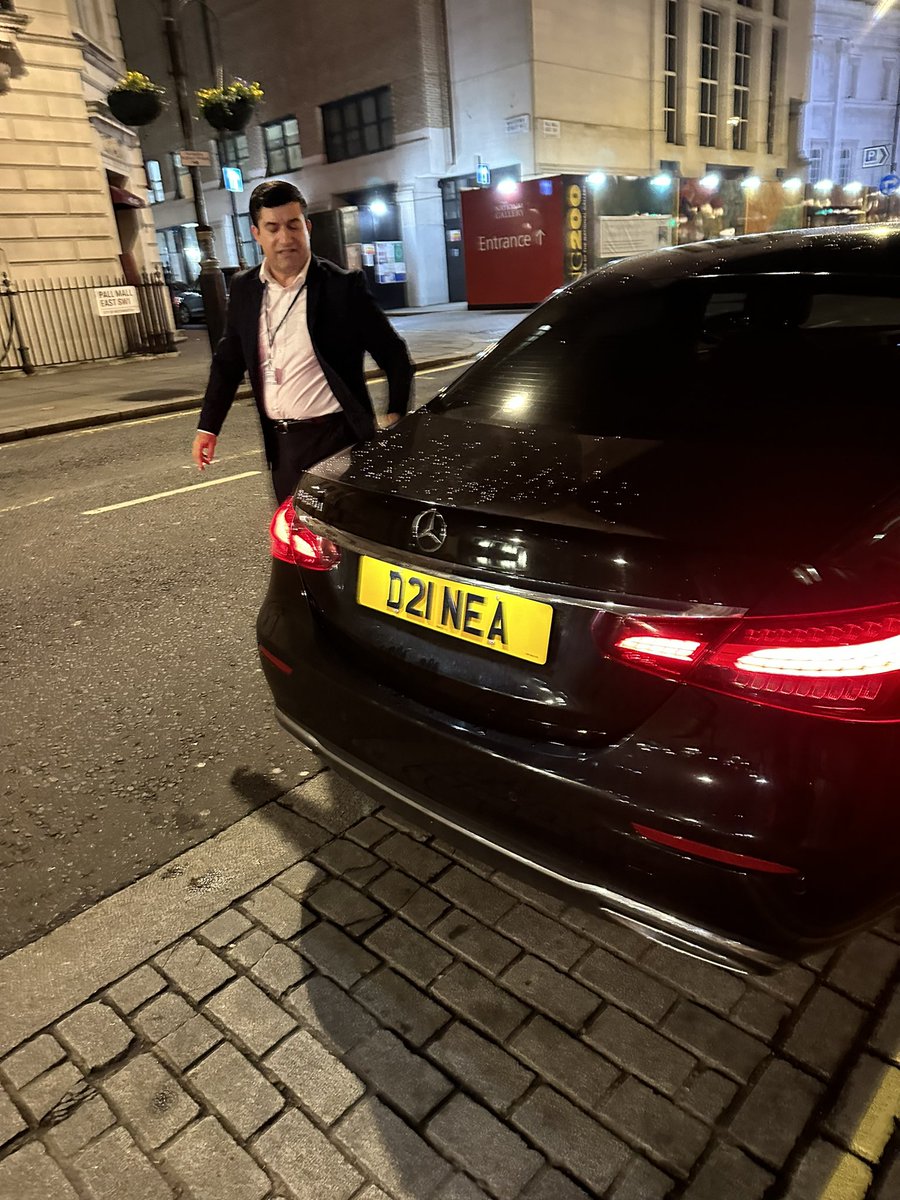 luke_marsh_'s tweet photo. I’ve had  disability since I was born and this #Uber driver was so disrespectful. I can’t help if you park somewhere I cannot get in your 50k taxi sorry https://t.co/hxGqo3ItLF