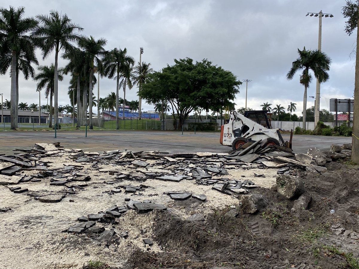 FAUCoachMac's tweet photo. Good news Owl fans, the new performance center construction has started. Stay tuned for updates https://t.co/IXuUaj8vbr