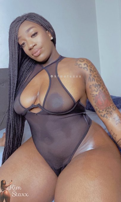 Would you wife me ? 💋 https://t.co/VpmMIiJWn9