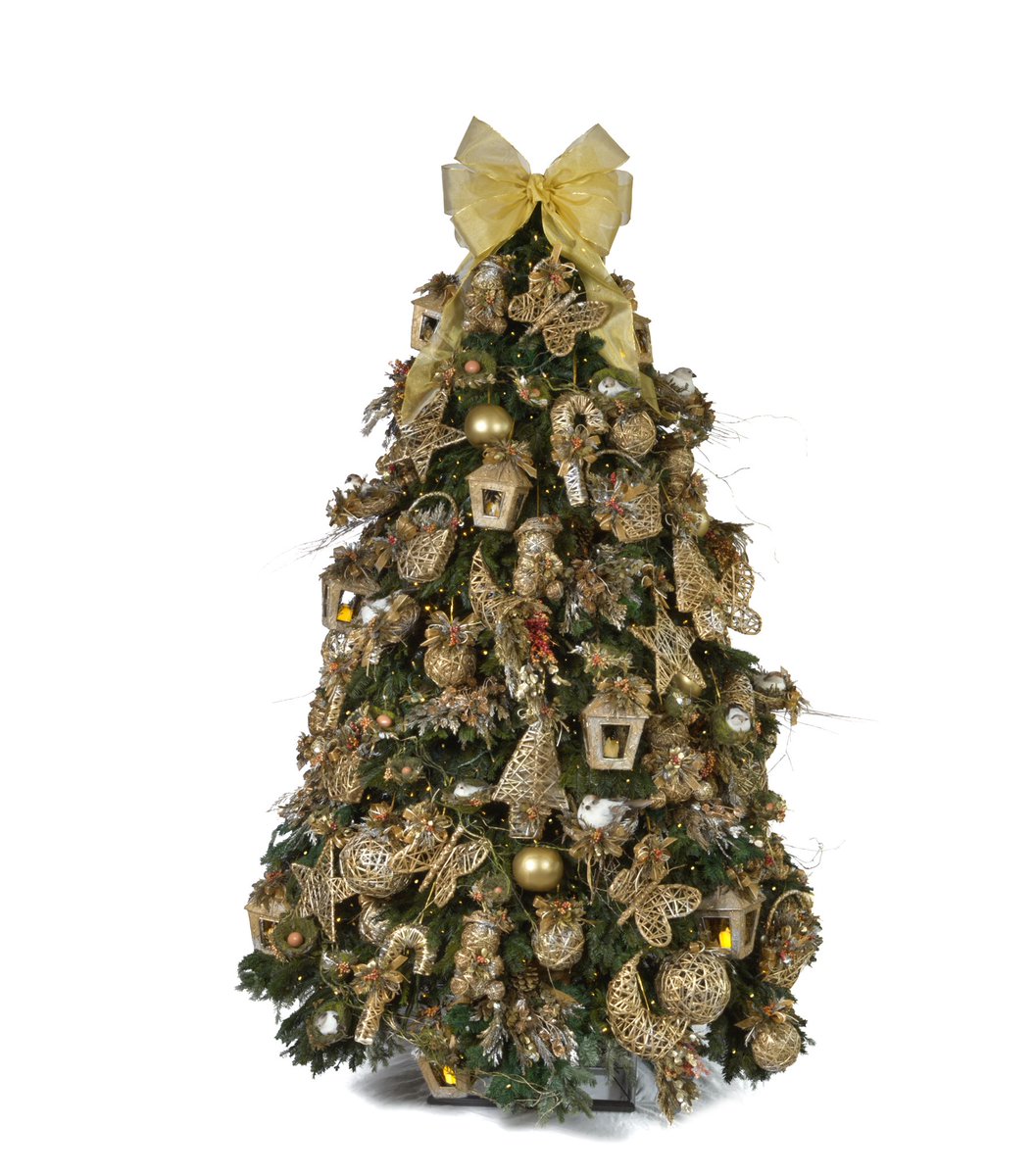 Nuestra colección navideña Symphony está elaborada a mano en México por artesanos con materiales naturales preservados del bosque.
#marthasophia #navidad2023 #arbolesdenavidad  #Christmas2023 #christmastree #hechoamano #hechoenméxico #handmade #preservedtree