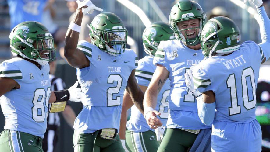 CaymanPope21's tweet photo. #ATTG After a great talk with @PatAllenTulane I am blessed to say I have received a PWO offer from @GreenWaveFB @Bill31529 @ChilesTDC https://t.co/ko2P1NBoYI