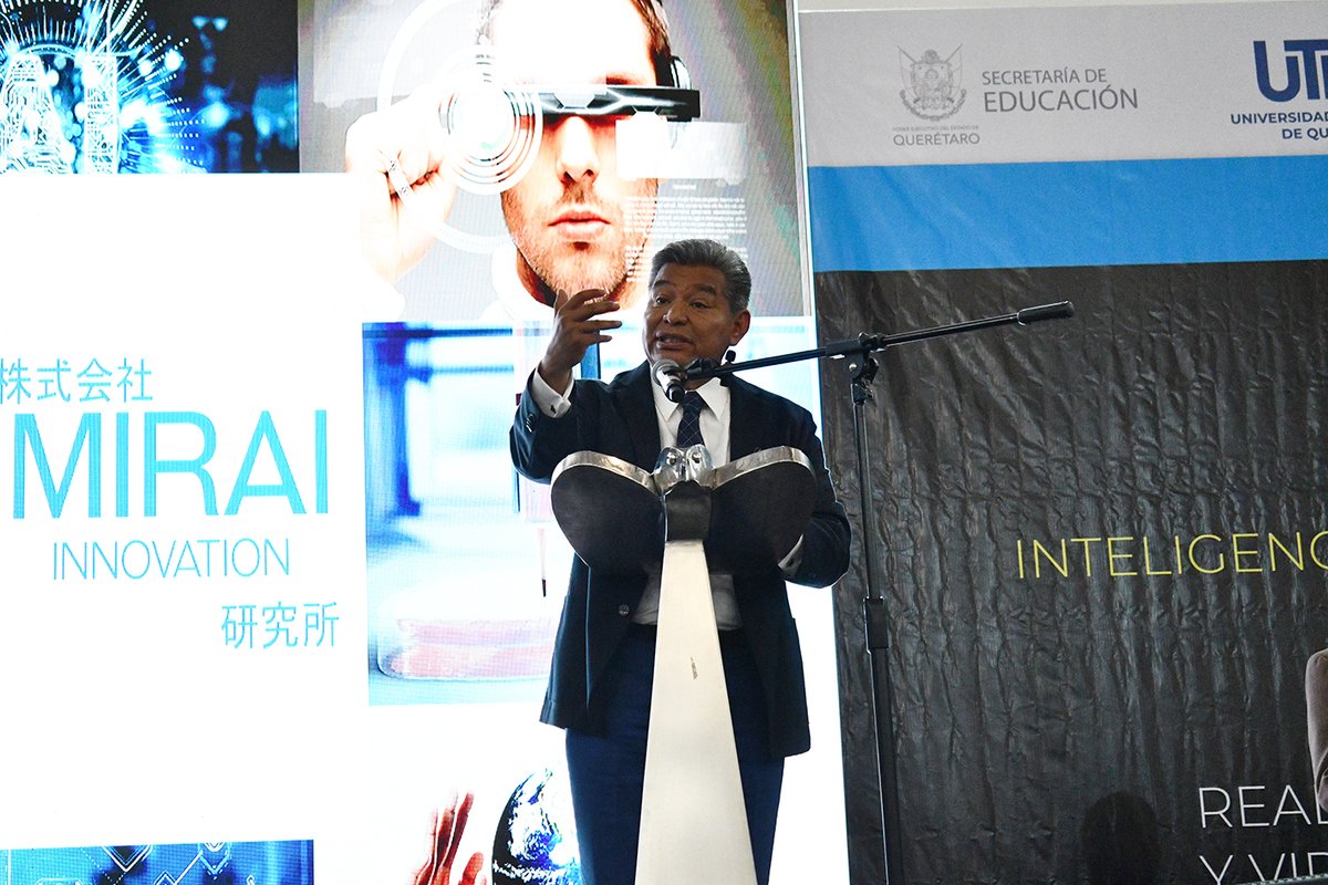 UTEQ_oficial's tweet photo. #ÚtimasNoticias
Somos sede del MIRAI FORUM en el que se llevan a cabo conferencias de tecnologías emergentes e innovación aplicadas a soluciones para la humanidad #AI #Robotics #VR #IoT #Neutech https://t.co/9wSaPkyCdC