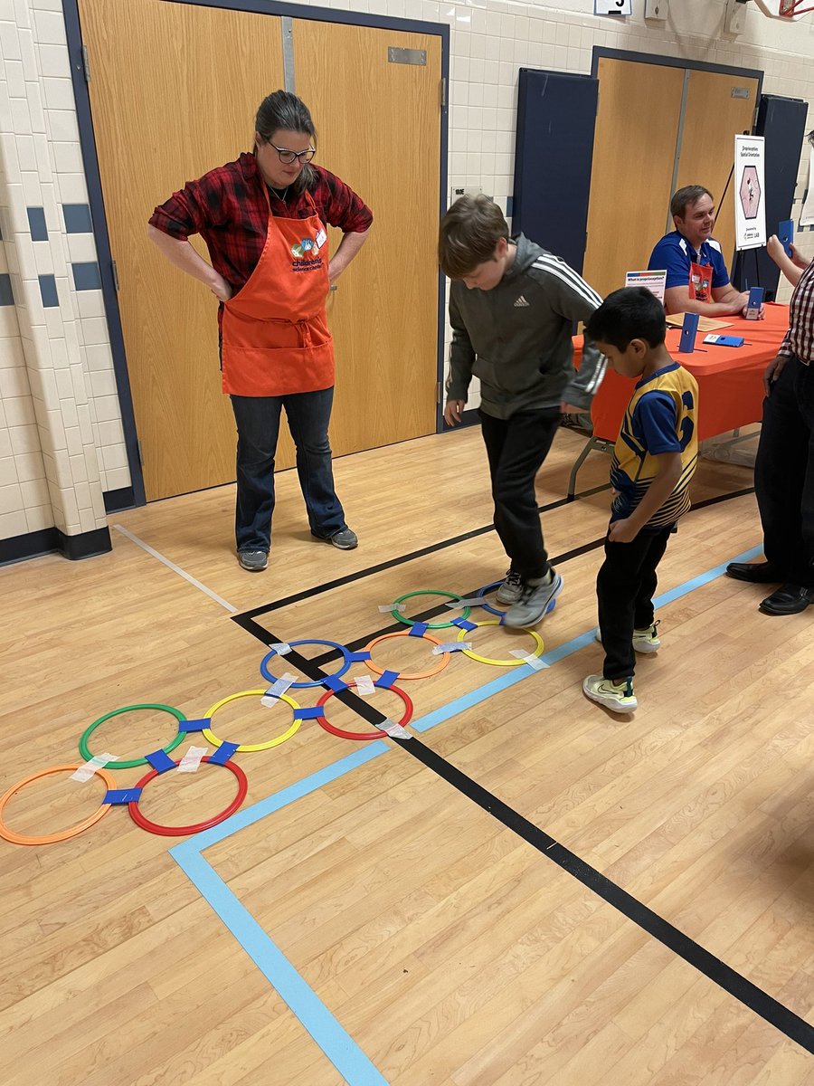 OaktonES_AP's tweet photo. Science Night @Oakton_ES is a hit!  Thank you  @OaktonESPTA for sponsoring the evening and thank you Children’s Science Center for bringing the activities.  Parents and students had amazing learning experiences! https://t.co/B2asHo8ZE2