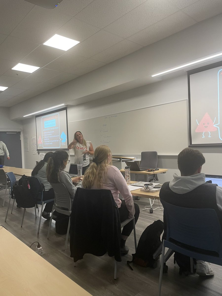 TomIdrine's tweet photo. Passionnante présentation de Mme @daniparent3 sur le programme PANA dans mon cours PED3672. Son dévouement envers l'accueil des nouveaux arrivants est une véritable source d'inspiration pour nous tous. Construisons ensemble des ponts vers l'inclusion! https://t.co/yM3pkNyjOq