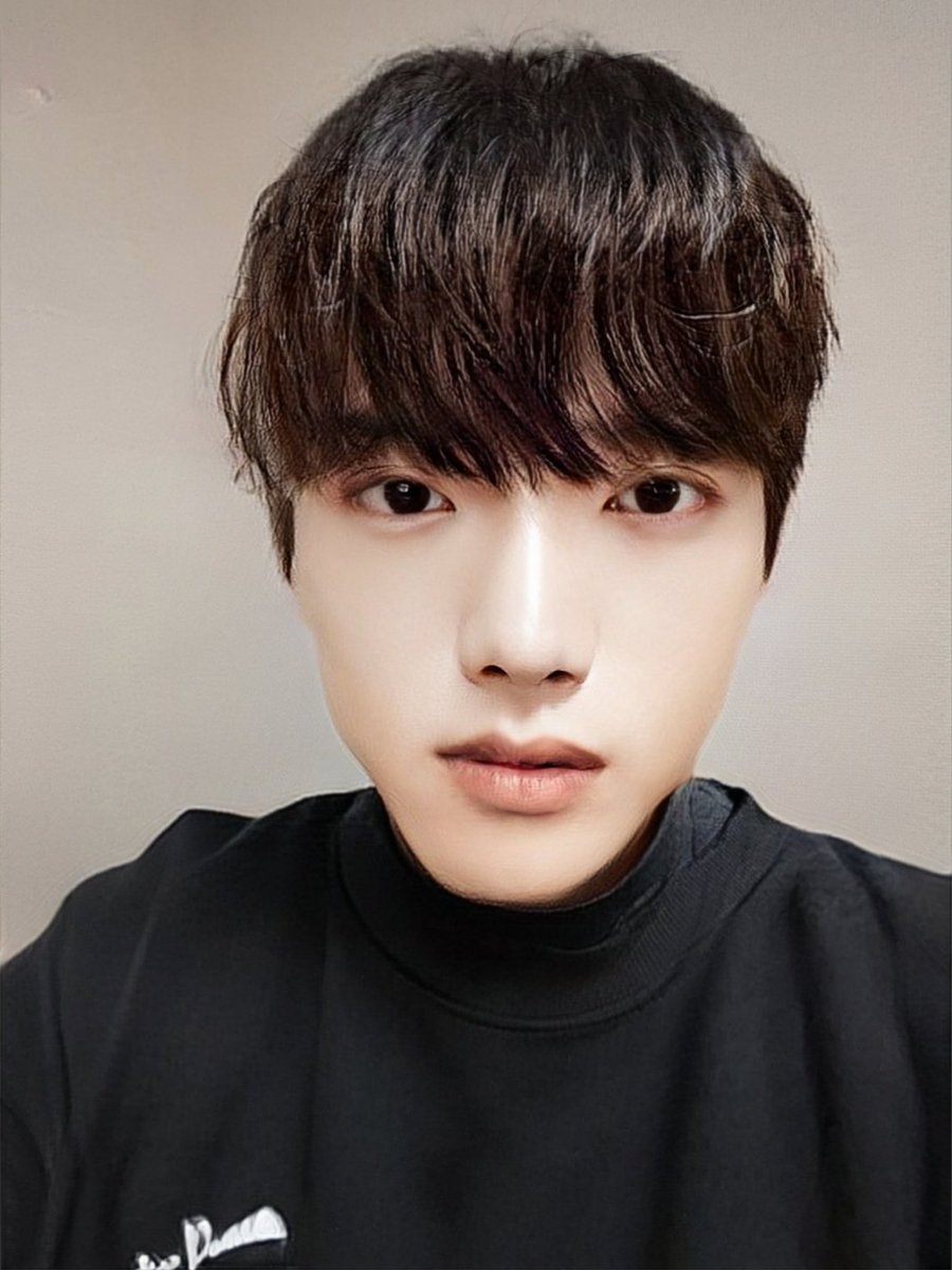 R7pFPxqYE2Ol5BF's tweet image. おはようございます☀
今日は会社についたら何か告口されてたようで怒られた…。誤解だったので解けてよかったけど。何故私に直接言わなくて上司のとこまでいくのかな〜。
ん…。
今日も無理せずぼちぼちといきましょう！
#faceup
#カコダン