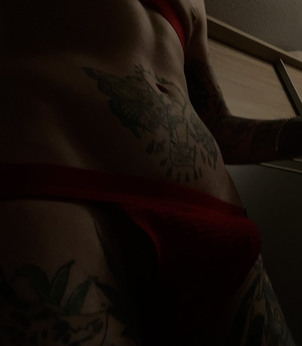 some1666's tweet photo. good night ❤️ #red #dress #jock #harness #aesthetic #aesthetics #nude #Selfie https://t.co/feQ3K8Yx4E