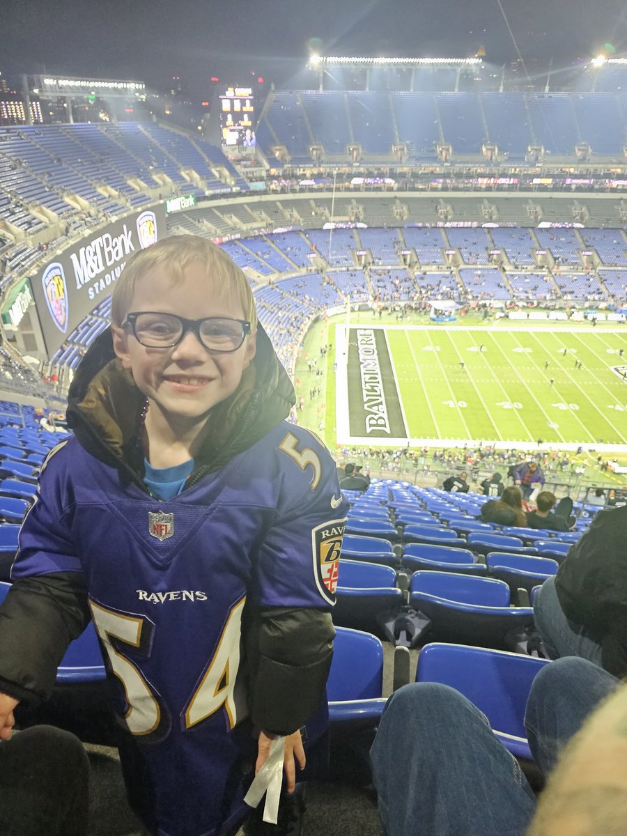 ThatRadChick102's tweet photo. This boy loves his Ravens! #RavensFlock https://t.co/3elqUaOLzq