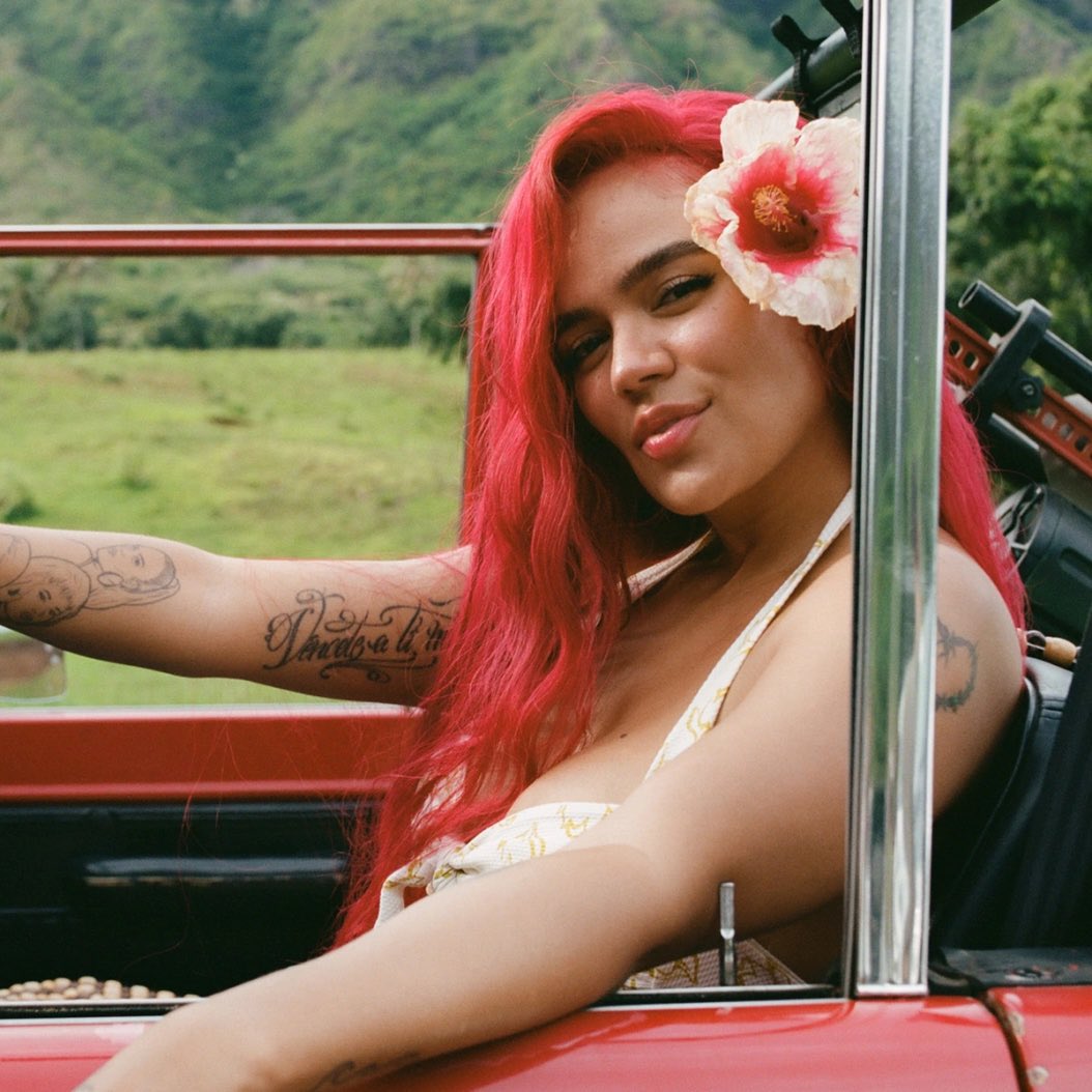 PopBase's tweet photo. ‘Mañana Será Bonito’ by Karol G wins the Latin Grammy for Album of the Year. https://t.co/xrRBFWzQLS