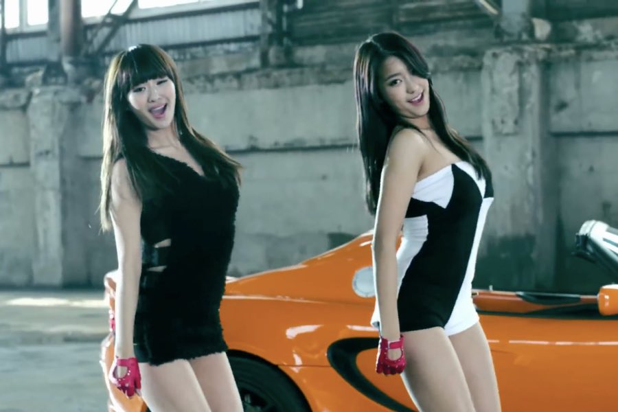 kchartsmaster's tweet photo. SISTAR19 will make their comeback in January.

https://t.co/6WwMs1EJJV https://t.co/4iXQlV457H