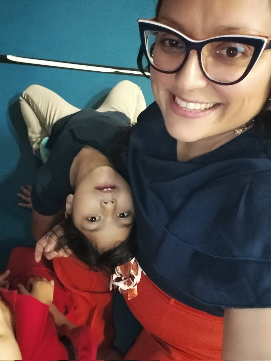 Señora Sanchez tweet media